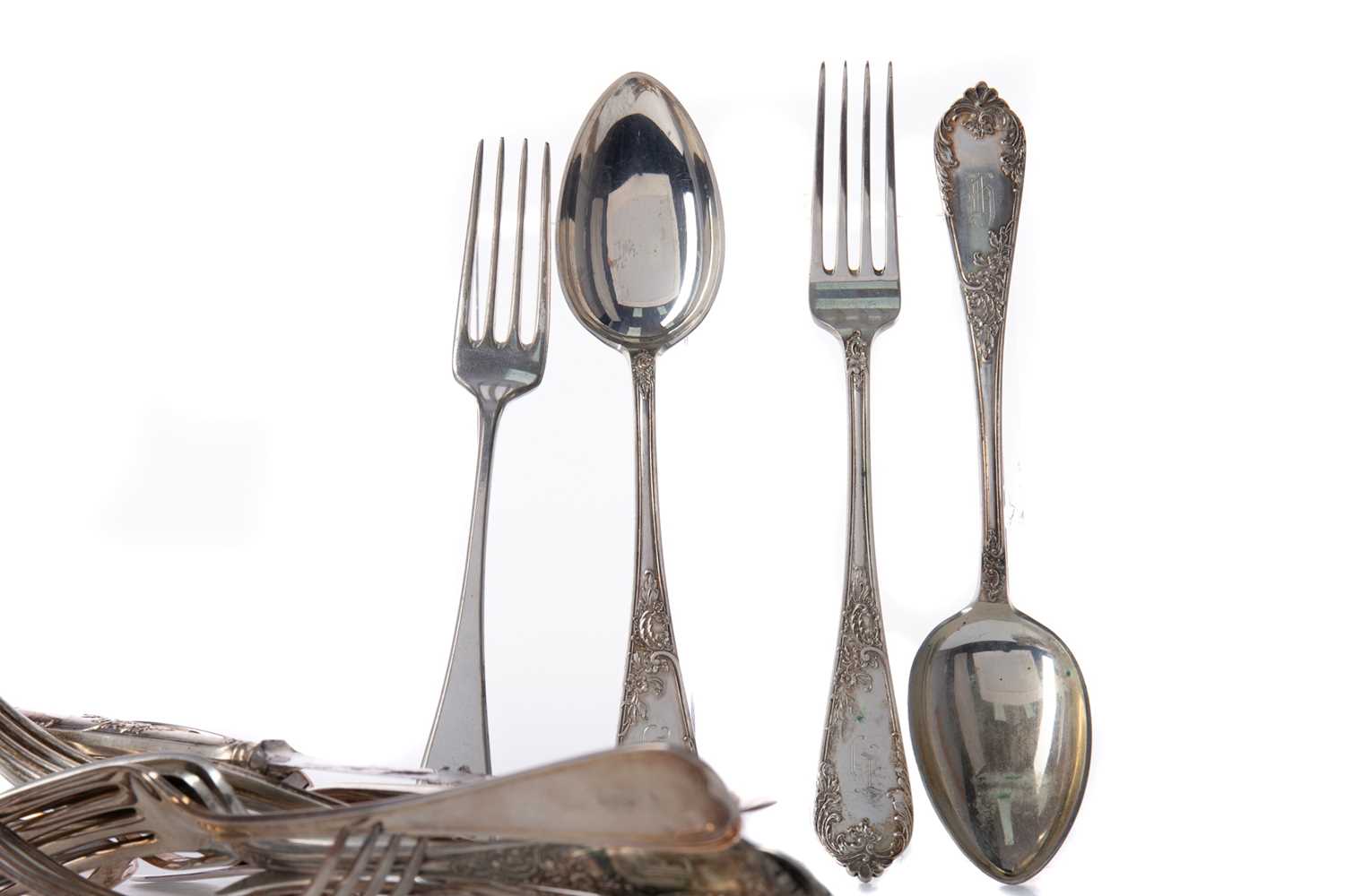 Lot 465 - A COLLECTION OF SCANDINAVIAN SILVER CUTLERY