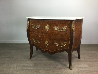 Lot 1376 - AN IMPRESSIVE GILT METAL MOUNTED ROSEWOOD AND KINGWOOD MARQUETRY COMMODE OF LOUIS XV DESIGN