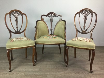 Lot 1466 - AN EDWARDIAN MAHOGANY TUB CHAIR AND TWO SINGLE CHAIRS