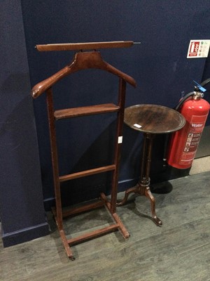 Lot 337 - A MAHOGANY WINE TABLE ON TRIPOD SUPPORTS AND A MAHOGANY VALET STAND