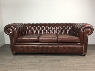 Lot 724 - A PAIR OF MODERN CHESTERFIELD SETTEES