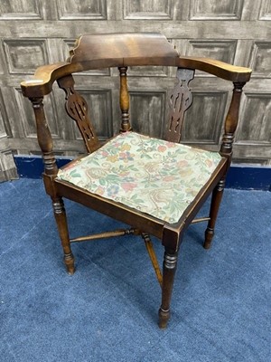 Lot 172 - AN EDWARDIAN STAINED BEECH CORNER CHAIR