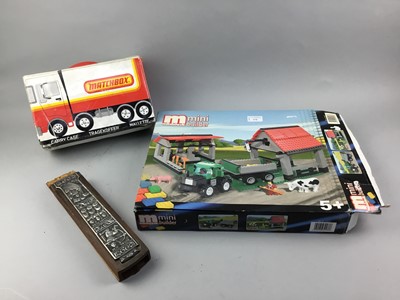 Lot 174 - A LOT OF VARIOUS TOYS