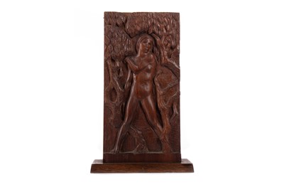 Lot 588 - DIANA, A WOOD CARVING BY SCOTT SUTHERLAND
