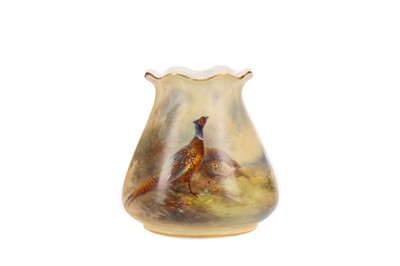 Lot 1094 - A SMALL ROYAL WORCESTER SQUAT TAPERED VASE BY JAMES STINTON
