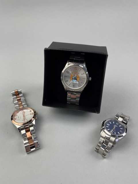 Lot 10 - A LOT OF THREE FASHION WATCHES