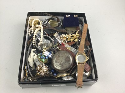 Lot 232 - A COLLECTION OF COSTUME JEWELLERY