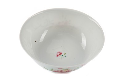 Lot 1776 - AN EARLY 20TH CENTURY CHINESE CIRCULAR BOWL