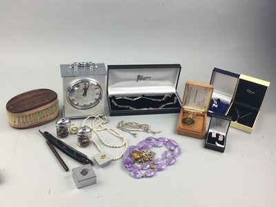 Lot 263 - A LOT OF COSTUME AND SILVER JEWELLERY AND OTHER ITEMS