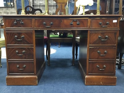 Lot 327 - A REPRODUCTION MAHOGANY KNEEHOLE DESK