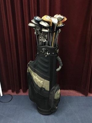 Lot 382 - A LOT OF GOLF CLUBS AND MACGREGOR CARRY CASE