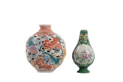 Lot 1789 - A LOT OF TWO LATE 19TH/EARLY 20TH CENTURY CHINESE PORCELAIN SNUFF BOTTLES