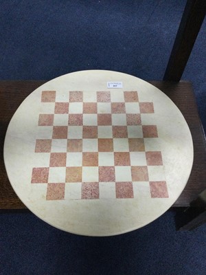 Lot 403 - A HARDSTONE CHESS SET