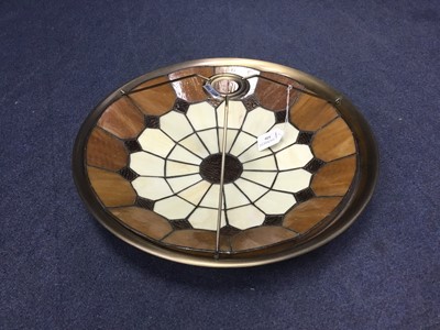 Lot 526 - A LEADED GLASS CEILING PENDANT