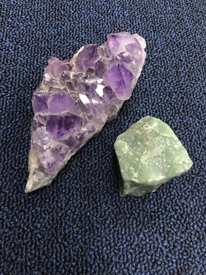 Lot 514 - AN AMETHYST AND ANOTHER HARDSTONE EXAMPLE