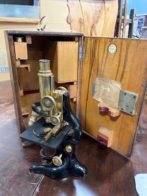 Lot 340A - AN OGILVY & CO OF LONDON LEITZ MICROSCOPE