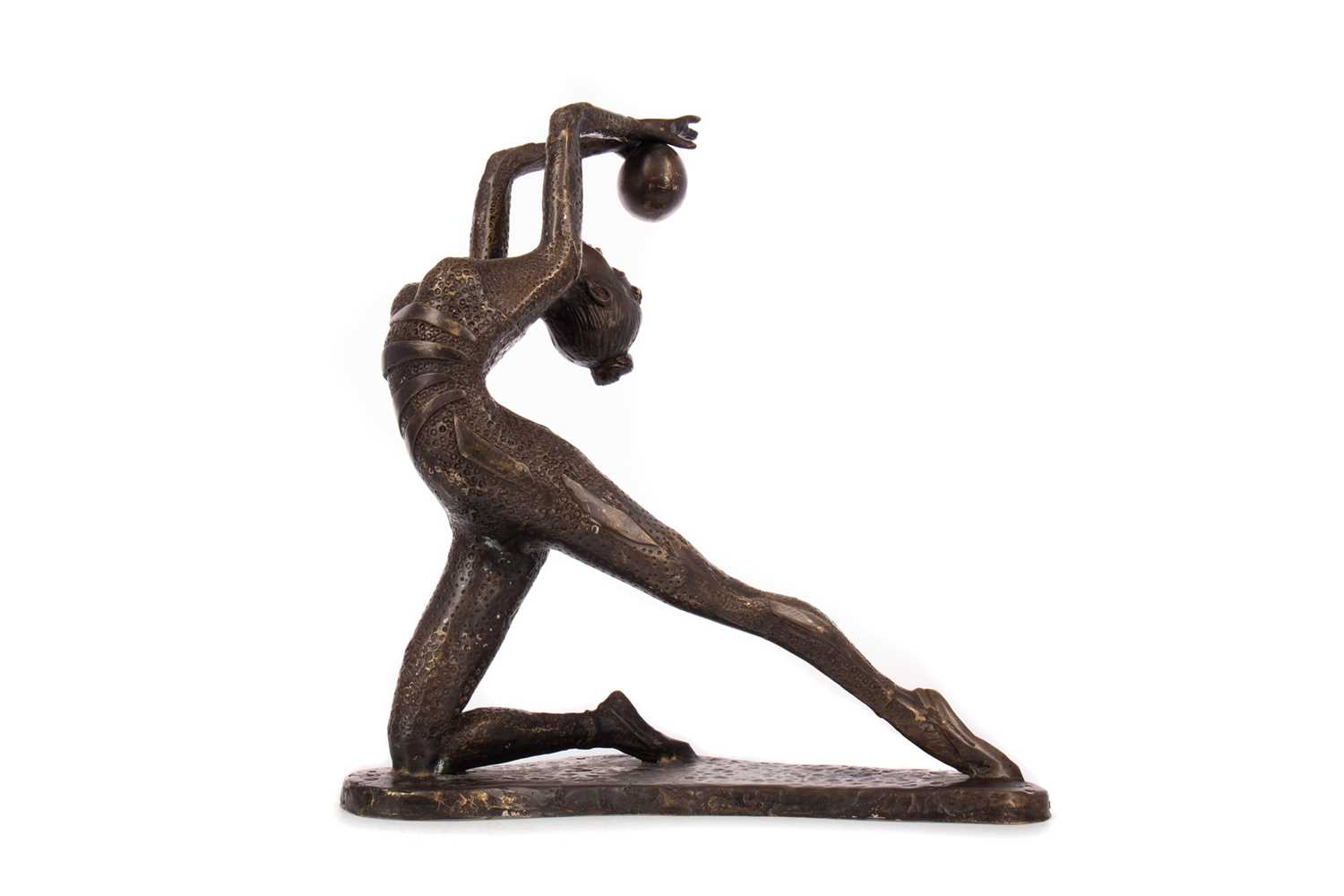Lot 783 - AN ART DECO STYLE PATINATED BRONZE FIGURE OF AN ACROBAT