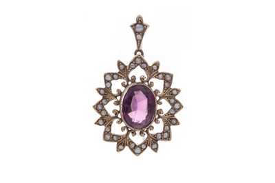 Lot 1344 - AN AMETHYST AND PEARL PENDANT