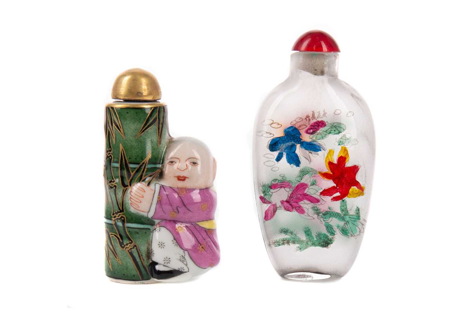 Lot 1860 - A CHINESE REPUBLIC PERIOD SNUFF BOTTLE AND AN INTERIOR PAINTED BOTTLE