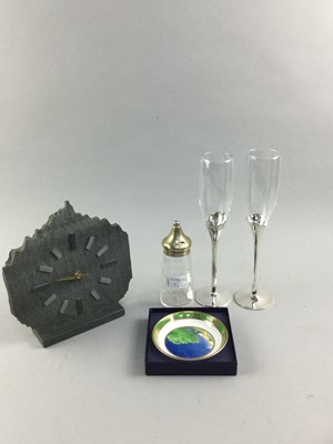 Lot 107 - A SET OF TWO CHAMPAGNE FLUTES AND OTHER ITEMS