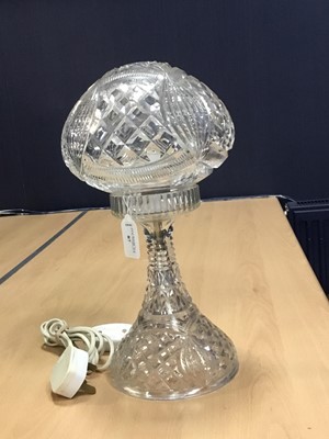 Lot 87 - A CRYSTAL TABLE LAMP