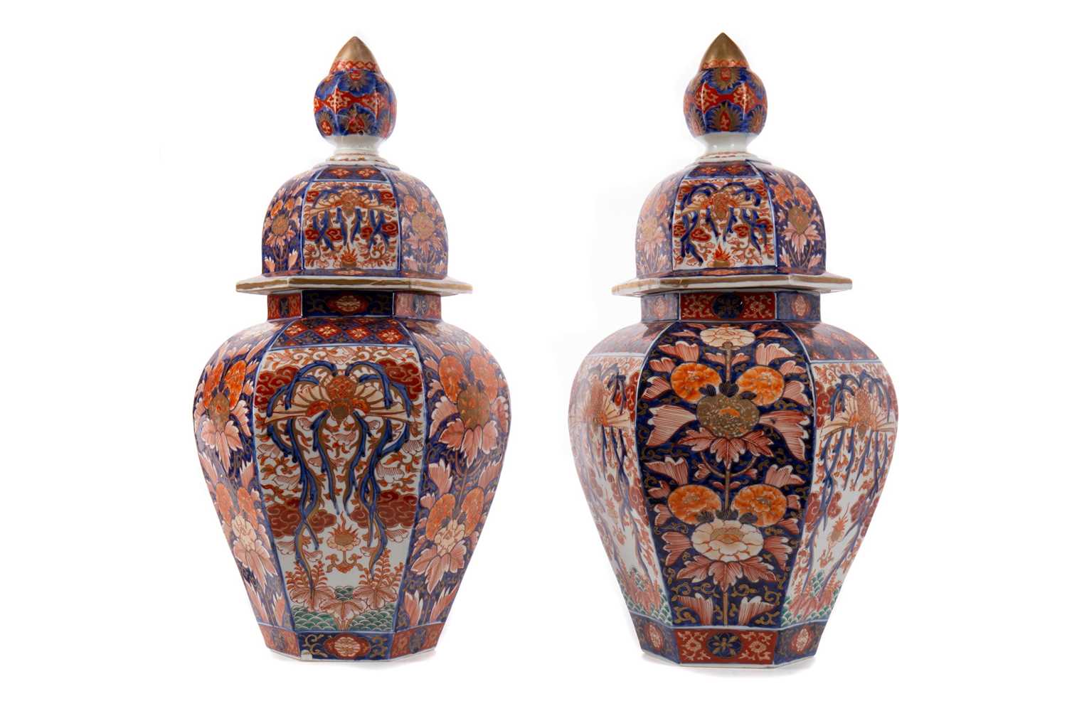 Lot 1827 - A PAIR OF JAPANESE IMARI HEXAGONAL VASES AND COVERS