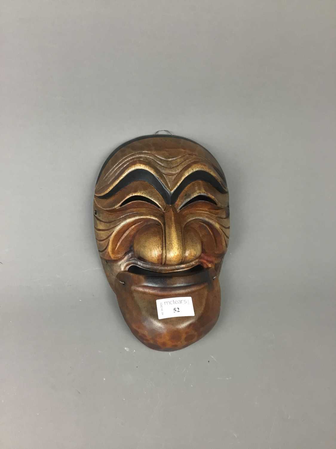Lot 52 - A 20TH CENTURY JAPANESE WOOD MASK