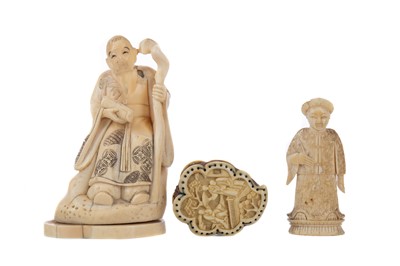 Lot 1880 - A 19TH CENTURY JAPANESE IVORY OKIMONO AND OTHER ITEMS