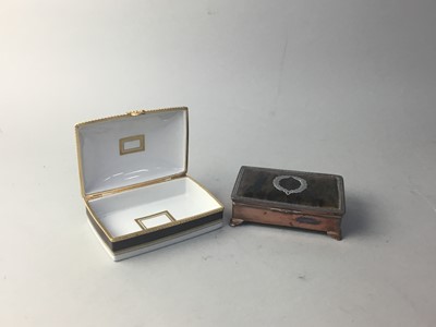 Lot 233 - A LATE 19TH CENTURY SHEFFIELD PLATE CIGARETTE BOX ALONG WITH A CERAMIC BOX