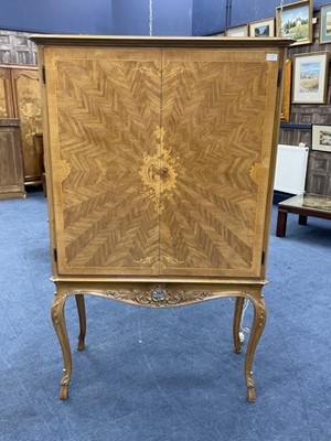 Lot 316 - A 20TH CENTURY DRINKS CABINET