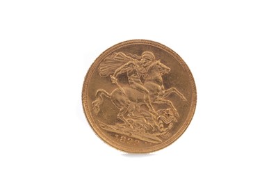 Lot 6 - A VICTORIA GOLD SOVEREIGN DATED 1899
