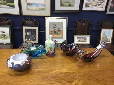 Lot 343 - A COLLECTION OF ART GLASS