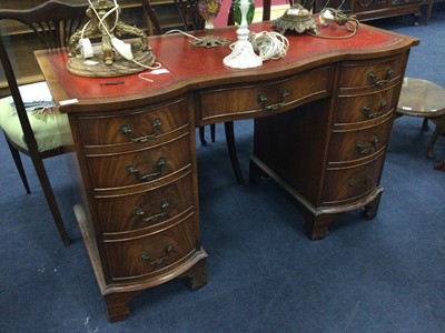 Lot 362 - A MAHOGANY KNEEHOLE DESK