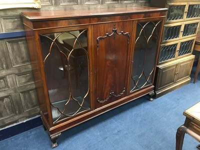 Lot 377 - A MAHOGANY BOOKCASE