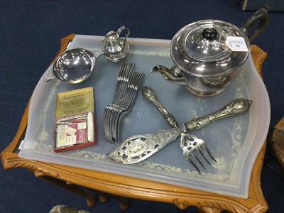 Lot 411 - A SILVER PLATED CIRCULAR TEA POT, FISH DIVIDERS, TABLE FORK AND QUAICH