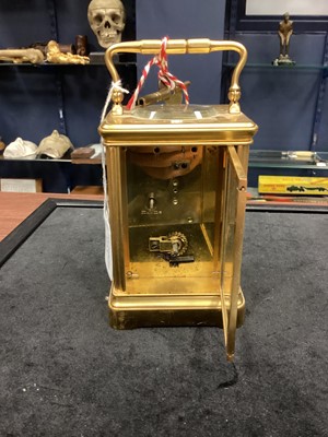 Lot 1113 - A VICTORIAN CARRIAGE TIMEPIECE