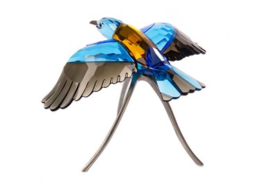 Lot 1114 - A SWAROVSKI CRYSTAL PARADISE BIRD SCULPTURE - 'ROLLER BIRD'