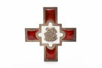 Lot 1125 - EDWARDIAN SILVER AND ENAMEL CROSS PENDANT with...