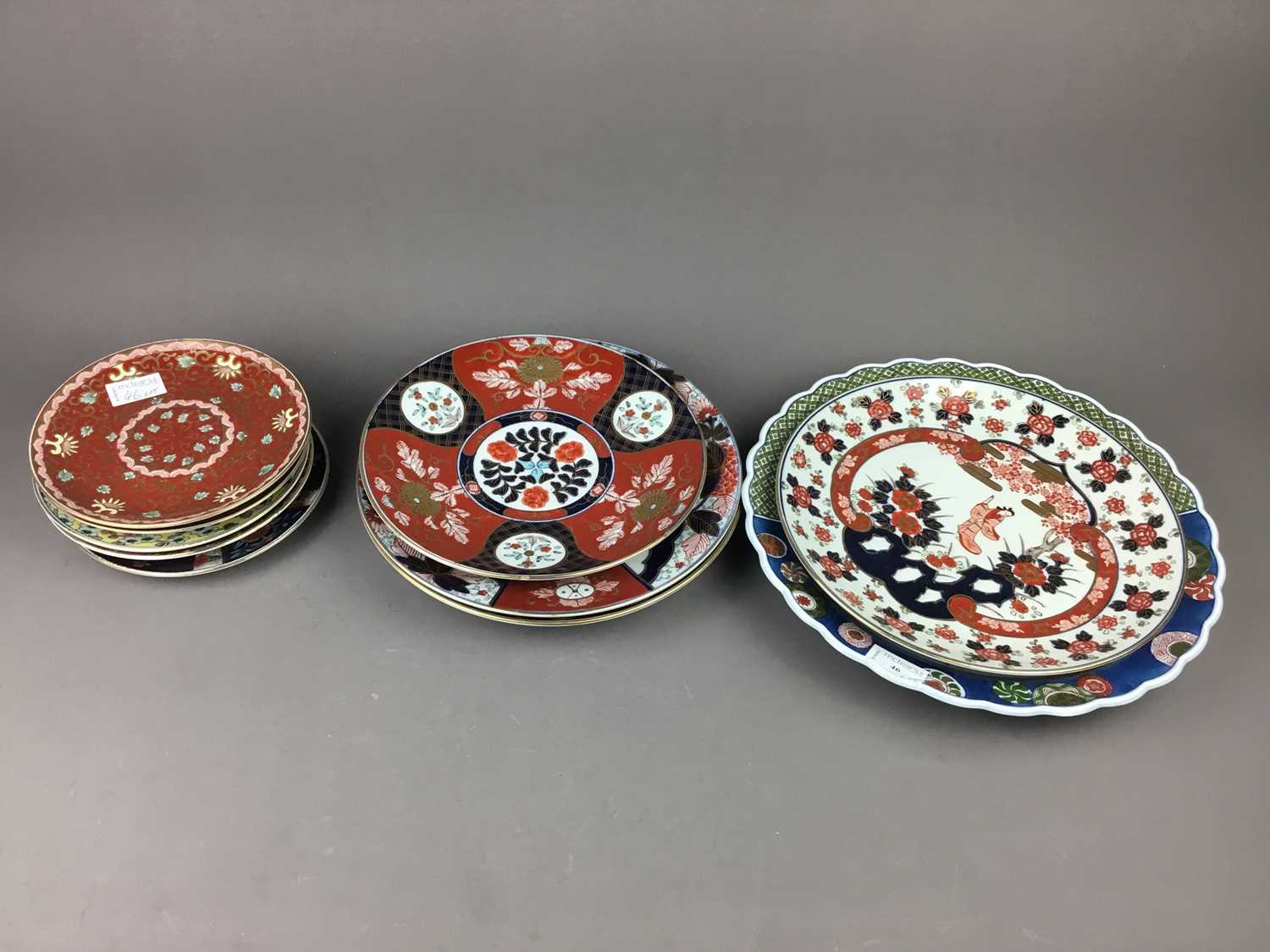 Lot 46 - A LOT OF JAPANESE AND OTHER CIRCULAR PLAQUES
