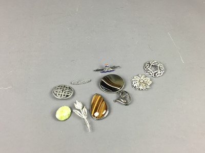 Lot 104 - A COLLECTION OF TEN SILVER AND OTHER VINTAGE BROOCHES