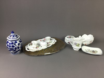 Lot 139 - A MALING LUSTRE OVAL COMPORT AND OTHER DECORATIVE CERAMICS
