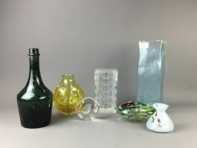 Lot 264 - A COLLECTION OF ART AND OTHER GLASS