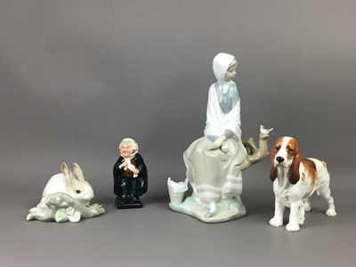 Lot 346 - A LLADRO FIGURE OF A GIRL, A LLADRO FIGURE OF A RABBIT AND OTHER CERAMICS