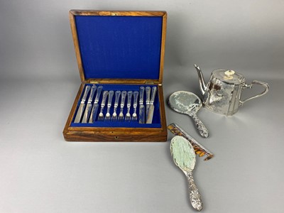 Lot 356 - A CANTEEN OF SILVER PLATED CUTLERY AND OTHER SILVER PLATED WARE