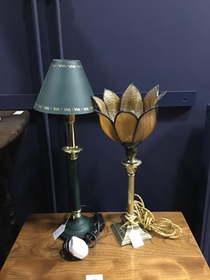 Lot 358 - A BRASS TABLE LAMP, A PAIR OF MODERN TABLE LAMPS AND ANOTHER LAMP