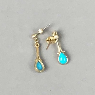 Lot 88 - A PAIR OF NINE CARAT GOLD AND TURQUOISE EARRINGS