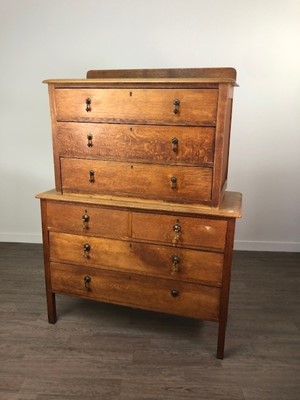 Lot 281 - AN OAK CHEST OF TWO SHORT OVER TWO LONG DRAWERS AND AN OAK CHEST