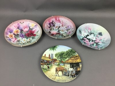 Lot 39 - A COLLECTION OF TWENTY FIVE CABINET PLATES