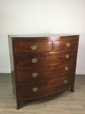 Lot 317 - AN EARLY 19TH CENTURY MAHOGANY BOW FRONTED CHEST OF DRAWERS