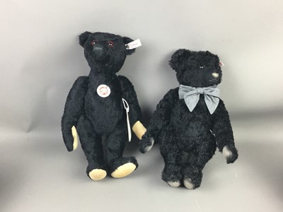Lot 173 - A STIEFF TITANIC COMMEMORATIVE BEAR ALONG WITH ANOTHER STEIFF BEAR